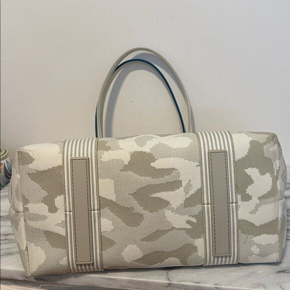 Rothy's | The Essential Tote | khaki camo large tote- retired - Picture 12 of 14